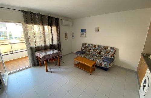 Roses Town Center Apartment | Appartement Centre-ville a 100 m de la plage et de la Citadelle