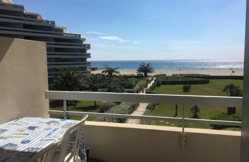 La Cote Radieuse Apartment | Appartement climatise Vue Mer 208