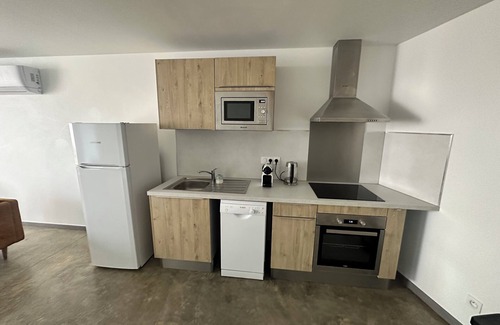 Pouzilhac Apartment | Appartement Climatisé Avec Extérieur