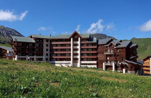 Plagne Soleil Condo | Appartement cosy 8p, retour ski aux pieds !