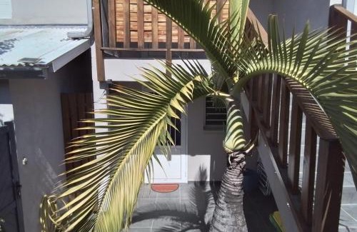 La Possession House | Appartement confortable avec terrasse et accès direct piscine - FR-1-786-49