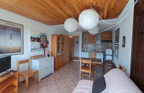 Montgenevre Apartment | Appartement Confortable 2* pour 6 Pers, Près des Pistes à Montgenèvre - FR-1-445-54