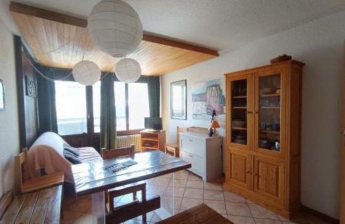 Montgenevre Apartment | Appartement Confortable 2* pour 6 Pers, Près des Pistes à Montgenèvre - FR-1-445-54