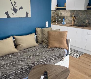 Balaruc-les-Bains Apartment | Appartement cosy avec piscine
