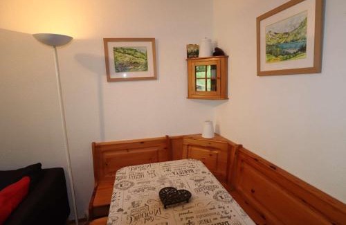 Areches Apartment | Appartement cosy 3-5 pers, piscine, proche pistes, centre village - FR-1-342-282