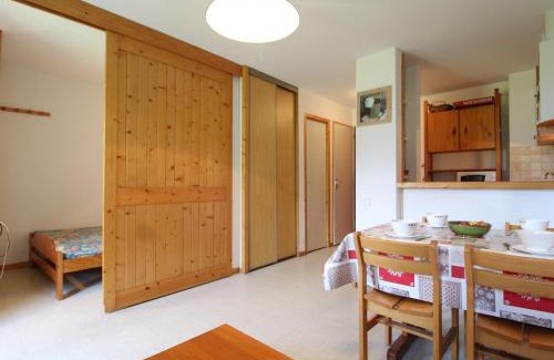 Termignon Apartment | Appartement cosy 4 pers au pied des pistes, balcon et Wifi - FR-1-508-128