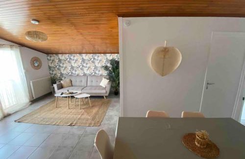 Gujan-Mestras Apartment | Appartement cosy avec Clim et jardin centre de Gujan