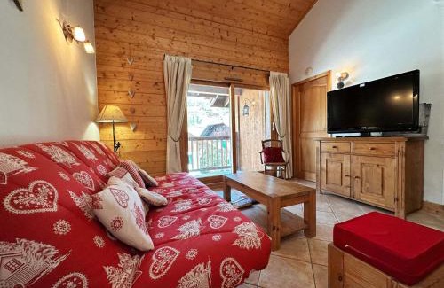 Samoens Apartment | Appartement cosy avec balcon et parking au centre de Samoëns, proche du ski-bus - FR-1-624-158