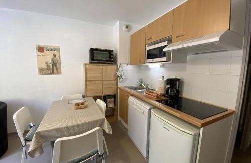 Cauterets Apartment | Appartement cosy Cauterets, télécabine, parking, Wi-Fi, 4 pers - FR-1-812-79