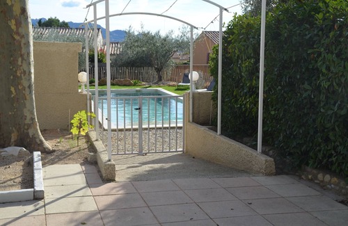 Rasteau Apartment | Appartement Cosy de 120 m2 Situé à Rasteau . Animaux de Compagnie Acceptés