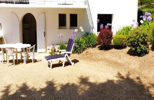 Tregastel Apartment | Appartement cosy, jardin privé, 100m de la plage, Côte de Granit Rose - FR-1-542-10