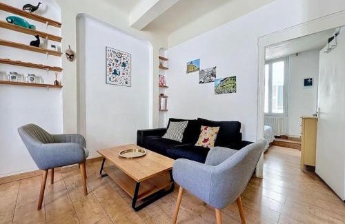 Notre-Dame du Mont Apartment | Appartement Cours Julien - Central & Climatisation - Les Frères de la Loc'