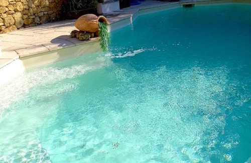 Salon-de-Provence Apartment | Appartement d'une chambre avec piscine partagee jacuzzi et jardin clos a Salon de Provence