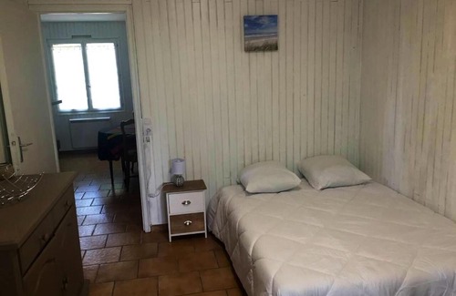 Ronce-les-Bains Apartment | Appartement d'une chambre avec jardin clos et wifi a La Tremblade a 2 km de la plage
