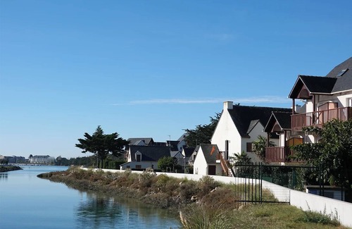 Guerande Apartment | Appartement de Charme Dans Résidence Sécurisée Avec Balcon et Piscine Chauffée
