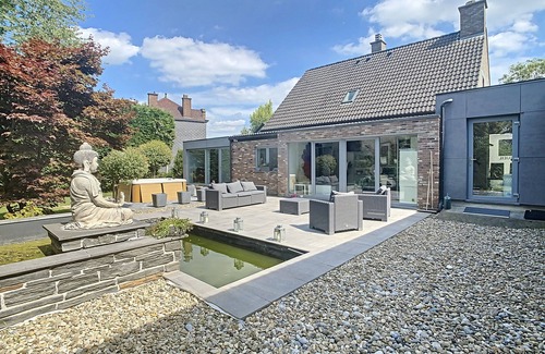Floreffe Apartment | Appartement Duplex 2CH Avec Piscine Privative Intérieure Chauffée à 32°c