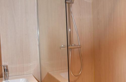 Pralognan-la-Vanoise Apartment | Appartement ensoleillé, 3 pièces, balcon sud, centre de Pralognan, proche commerces et téléphérique - FR-1-464-49