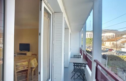 Lamalou-les-Bains Apartment | Appartement F2 avec Wifi, ascenseur près des Thermes - FR-1-451-139
