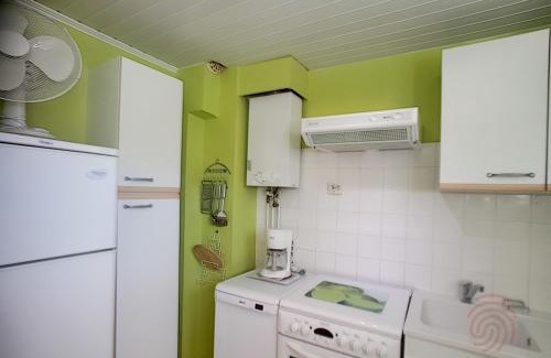 Lamalou-les-Bains Apartment | Appartement F2 avec Wifi, ascenseur près des Thermes - FR-1-451-139