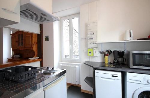 Mont-Dore Apartment | Appartement F2 au 1er étage avec wifi, proche centre et thermes, classé 2 étoiles, 4 couchages max - FR-1-415-46