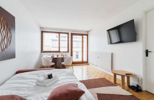 Republique–Point-du-Jour Apartment | Appartement Paisible proche parc des princes - 4P