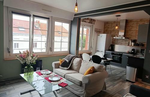 La Celle-sous-Gouzon Apartment | Appartement MODERNE ET RENOVE Capacité 4 personnes, 1 chambre, Terrasse in Dunkerque