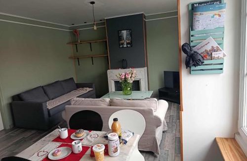 La Celle-sous-Gouzon Apartment | Appartement MODERNE ET RENOVE Capacité 4 personnes, 1 chambre, Terrasse in Dunkerque