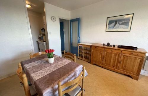 Saint-Hilaire-de-Riez Apartment | Appartement cosy proche plage avec balcon et vue mer - FR-1-224C-48