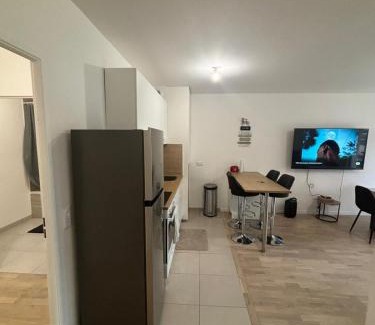 La Varenne Saint-Hilaire Apartment | APPARTEMENT ST MAUR DES FOSSES proche quai de la Marne