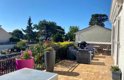 Saint-Michel-Chef-Chef Bed & Breakfast | Appartement Confort avec Suite Parentale et Équipements pour Bébé à Saint-Michel-Chef-Chef - FR-1-306-1232