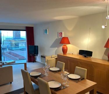 Knokke Apartment | appartement Lichttorenplein met garage