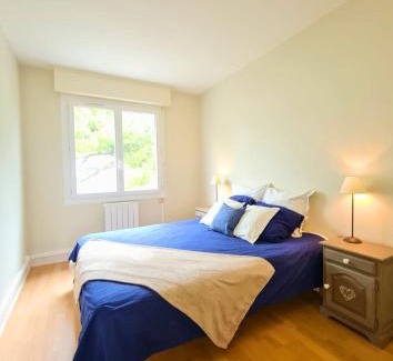 Royan Apartment | Appartement lumineux proche plage et marché, centre-ville accessible à pied parking gratuit I SWEET HOMES LOCATION