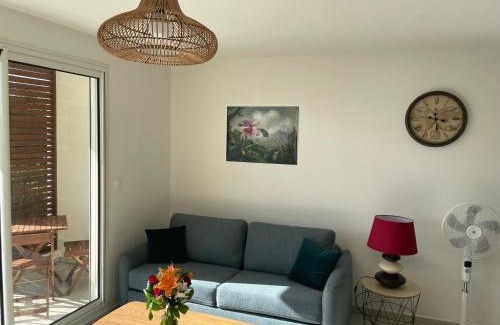 Centre-Ville Apartment | Appartement lumineux rénové à neuf