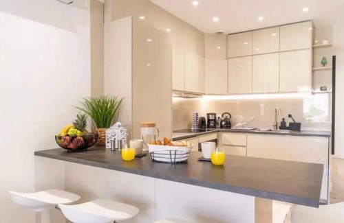 Cannes City Centre Apartment | Appartement luxueux 110m collé au prestigieux hôtel le MARTINEZ