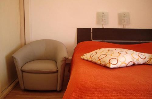 Cap-d'Antibes Apartment | Appartement moderne à Antibes - 50 m² - Vue sur jardin
