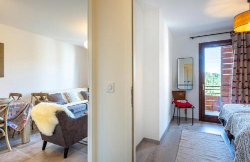 Plagne Centre Apartment | Appartement moderne avec vue Mont Blanc, proche pistes, casier à skis et garage privatif - FR-1-351-101