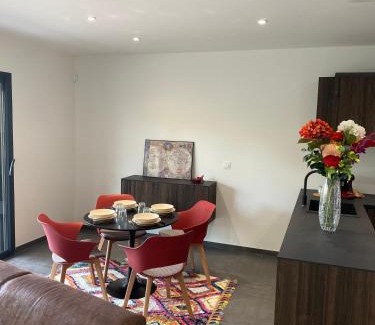 Tighine Apartment | Appartement neuf à 3 min de la plage de Pinarellu