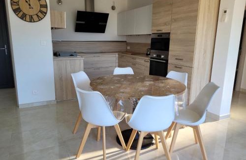 Propriano Apartment | Appartement neuf 3 chambres vue mer Propriano