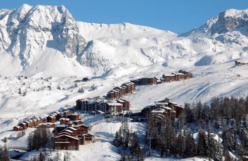 Plagne Villages Apartment | Appartement neuf avec piscine, Wi-Fi et parking couvert - FR-1-455-23