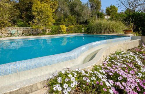 Chateauneuf-Grasse Apartment | Appartement Numéro 1 - piscine