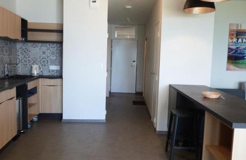 La Tranche-sur-Mer Apartment | Appartement PMR avec balcon, piscine, parking et plage à La Tranche-sur-Mer - FR-1-194-229