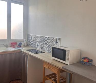 Ouistreham Apartment | Appartement proximité bord de mer parking privé
