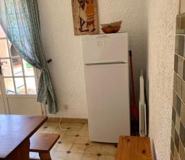 Frejus Apartment | Appartement Rez de Villa - 4 personnes - Fréjus - Vue piscine