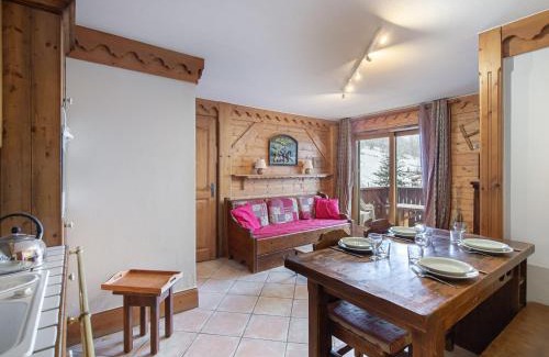 Meribel Village Apartment | Appartement ski aux pieds avec piscine et spa - FR-1-566-51