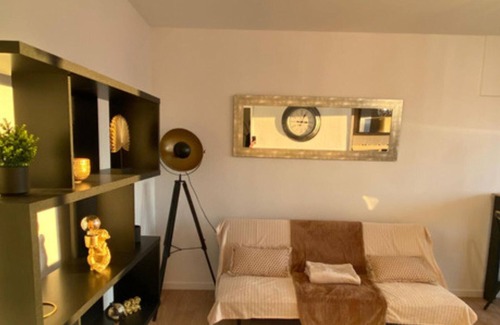Roseraie - Orgemont Apartment | Appartement Spacieux - 10' Gare
