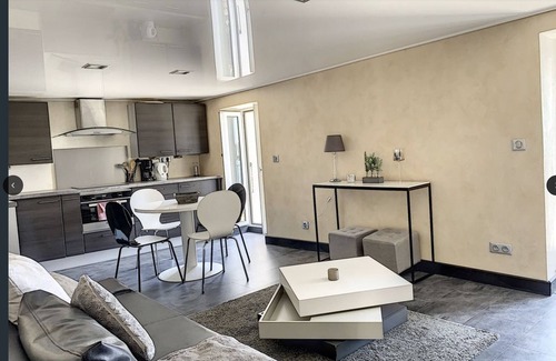 Erbalunga Apartment | Appartement Surplombant la mer