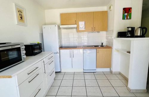 Cambo-les-Bains Apartment | Appartement T2 avec Piscine, Proche Thermes, Parking Souterrain et Terrasse - Cambo-les-Bains - FR-1-495-72