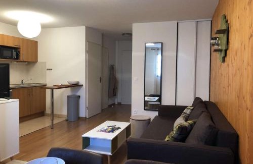 Luz-Saint-Sauveur Apartment | Appartement T2 cabine avec piscine, sauna, hammam et parking à Luz-Saint-Sauveur, 5 personnes - FR-1-402-85