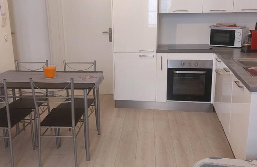 Les Arcs-sur-Argens Apartment | Appartement T2 de 40m2, Rénové au Cœur de la Ville Médiévale des Arcs Surargens