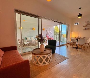 Begles Apartment | Appartement T2 lumineux avec loggia et parking - proche gare Bordeaux Saint-Jean